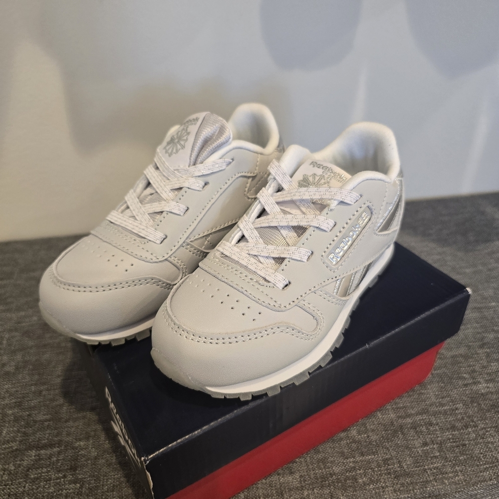 Reebok Toddlers' Classic Leather Sneakers - Light Gray NEW 8.5 Toddler